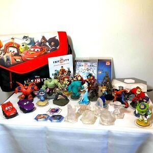 Disney INFINITY lot. Huge. Game. Bag. Characters. Cards.